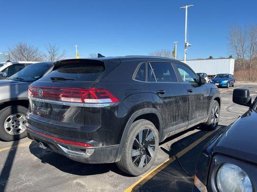 2024 Volkswagen Atlas Cross Sport 2.0T SE w/Technology
