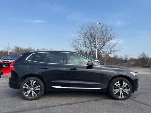 2022 Volvo XC60 Recharge Plug-In Hybrid T8 Inscription