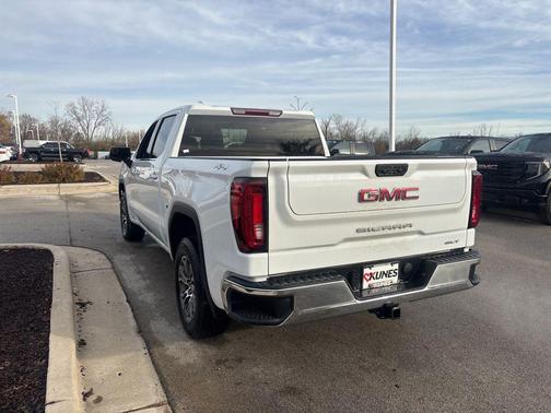 Summit White 2025 GMC Sierra 1500 SLT
