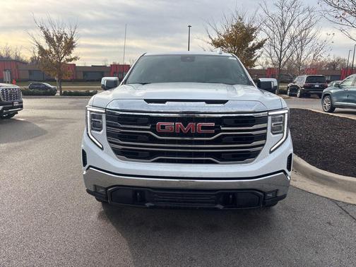 Summit White 2025 GMC Sierra 1500 SLT