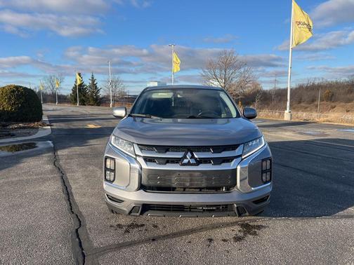 2020 Mitsubishi Outlander Sport SE