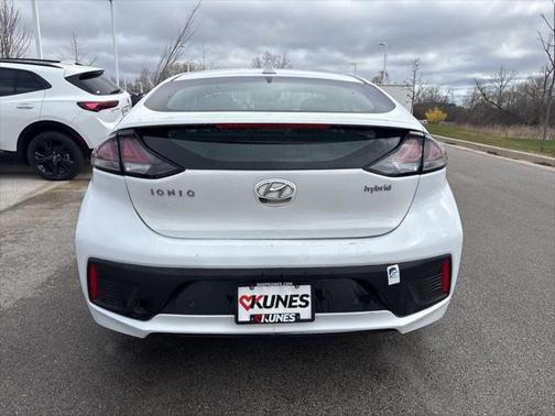 2021 Hyundai IONIQ Hybrid Limited