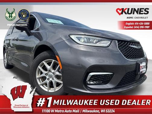 Granite Crystal Metallic Clearcoat 2023 Chrysler Pacifica Touring L