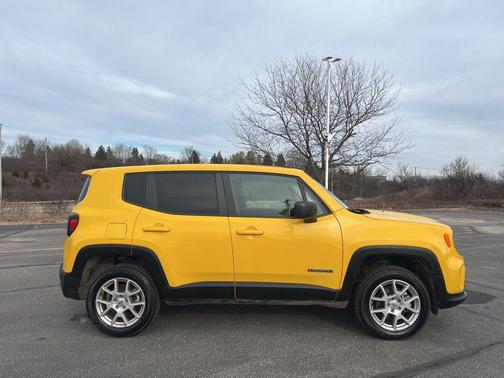 2023 Jeep Renegade Latitude