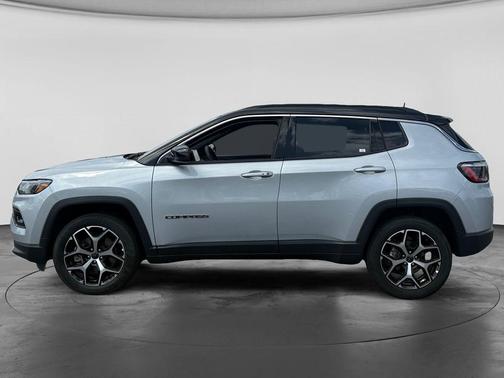 Silver Zynith Metallic Clearcoat 2025 Jeep Compass Limited