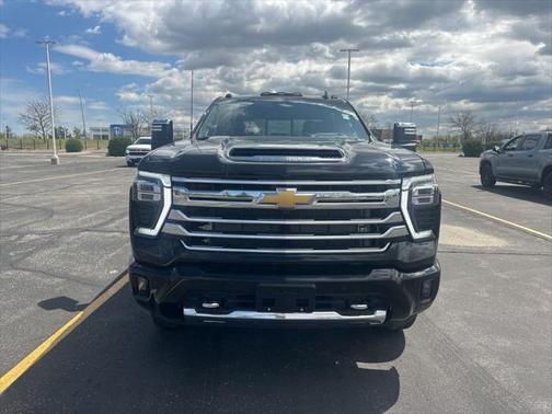 2025 Chevrolet Silverado 3500 High Country