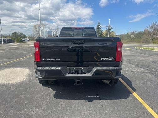 2025 Chevrolet Silverado 3500 High Country