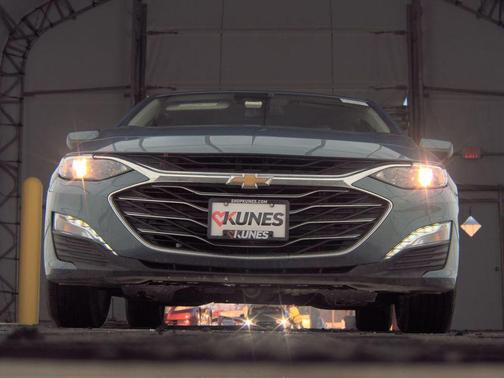 Lakeshore Blue Metallic 2024 Chevrolet Malibu FWD 1LT