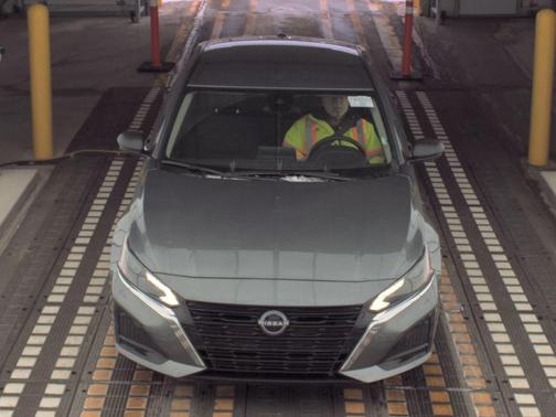 Gun Metallic 2024 Nissan Altima 2.5 SV