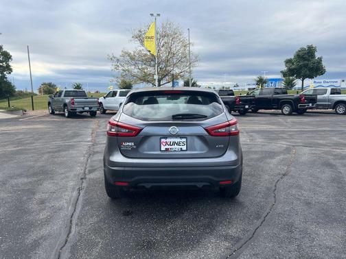 2022 Nissan Rogue Sport S