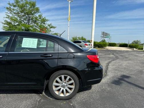 2011 Chrysler 200 Touring