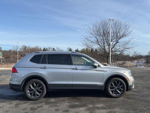 2023 Volkswagen Tiguan 2.0T SE 4MOTION