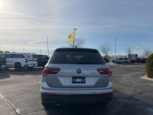 2023 Volkswagen Tiguan 2.0T SE 4MOTION