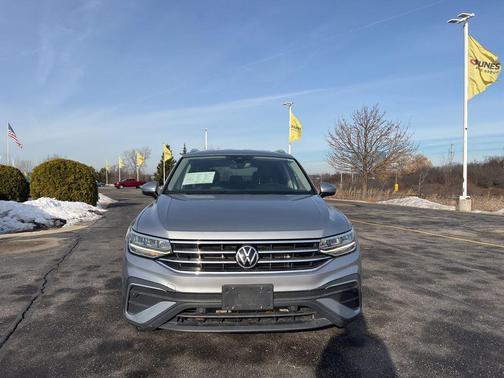 2023 Volkswagen Tiguan 2.0T SE 4MOTION
