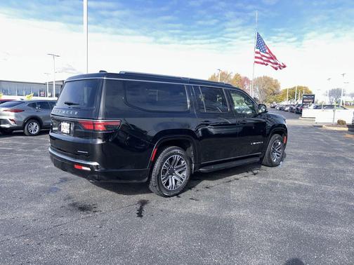 2023 Jeep Wagoneer L Series II 4x4