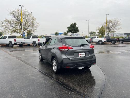 2020 Nissan Kicks S