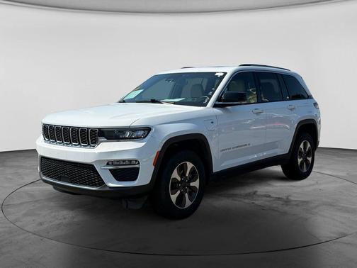 Bright White Clearcoat 2024 Jeep Grand Cherokee 4xe Base