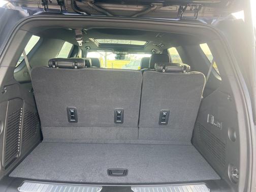 2026 Chevrolet Tahoe 4WD RST