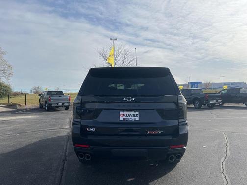 2026 Chevrolet Tahoe 4WD RST