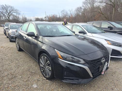 2024 Nissan Altima 2.5 SL