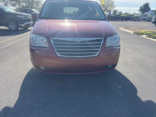 2010 Chrysler Town & Country Touring