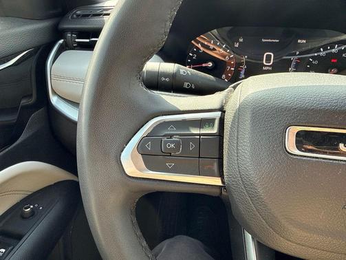 Bright White Clearcoat 2025 Jeep Compass Limited
