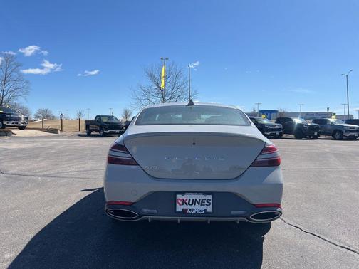 2024 Genesis G70 2.5T AWD