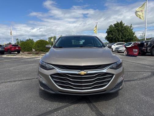 Mineral Gray Metallic 2023 Chevrolet Malibu FWD 1LT