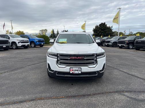 2023 GMC Acadia AWD SLT