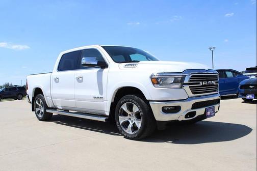Ivory White Tri-Coat Pearlcoat 2019 RAM 1500 Laramie