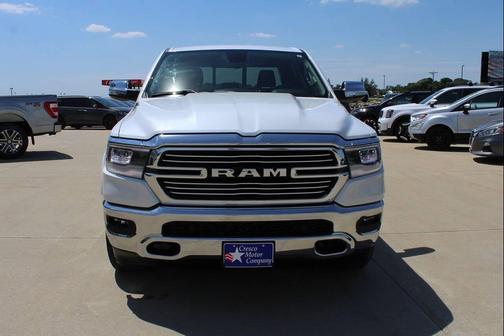 Ivory White Tri-Coat Pearlcoat 2019 RAM 1500 Laramie