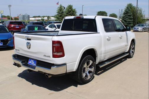 Ivory White Tri-Coat Pearlcoat 2019 RAM 1500 Laramie