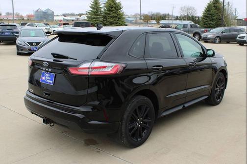 2022 Ford Edge ST Line