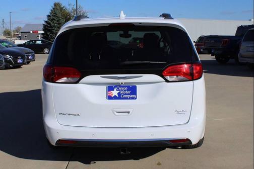 2018 Chrysler Pacifica Touring-L Plus
