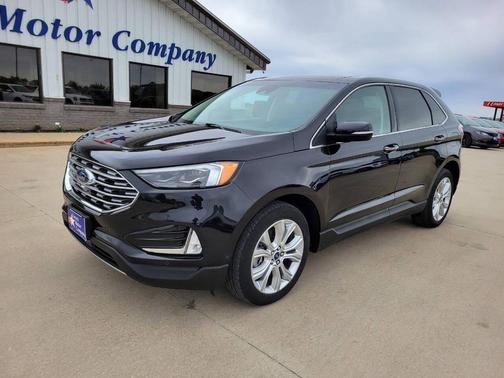 Agate Black 2020 Ford Edge Titanium
