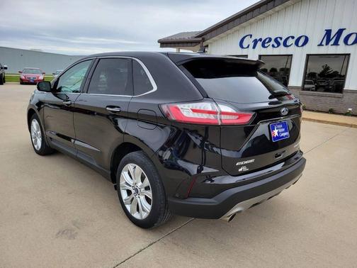 Agate Black 2020 Ford Edge Titanium