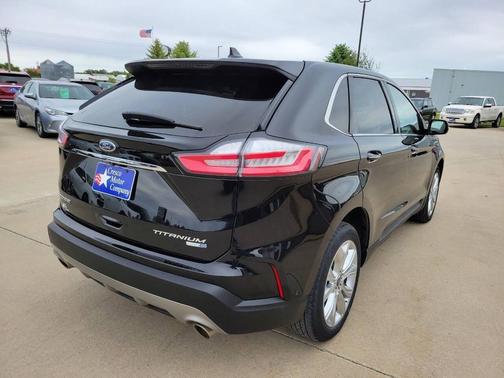 Agate Black 2020 Ford Edge Titanium