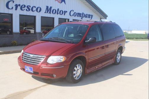 2005 Chrysler Town & Country Limited