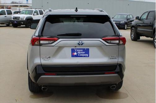 2020 Toyota RAV4 Hybrid SE