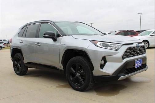 2020 Toyota RAV4 Hybrid SE