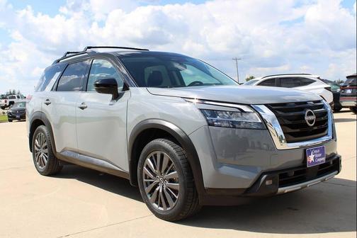2022 Nissan Pathfinder SL 4WD