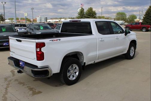Summit White 2025 Chevrolet Silverado 1500 LT