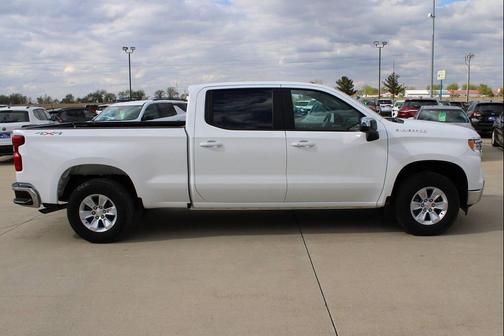 Summit White 2025 Chevrolet Silverado 1500 LT
