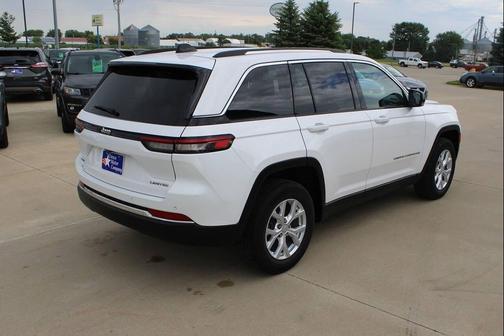 Bright White Clear Coat 2023 Jeep Grand Cherokee Limited