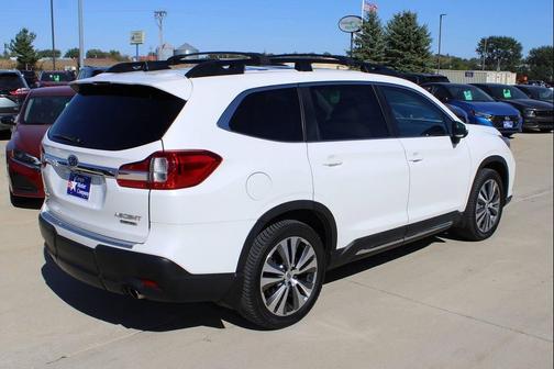 Crystal White Pearl 2021 Subaru Ascent Limited 7-Passenger