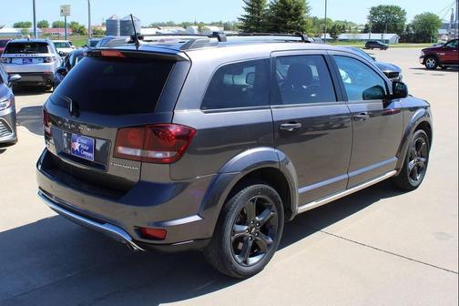 Granite Pearl Coat 2018 Dodge Journey Crossroad