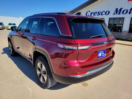 Velvet Red Pearlcoat 2022 Jeep Grand Cherokee 4xe Base