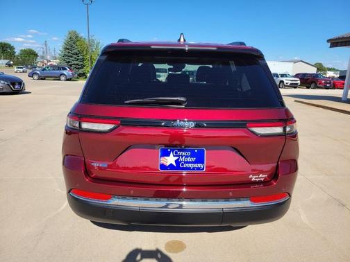 Velvet Red Pearlcoat 2022 Jeep Grand Cherokee 4xe Base