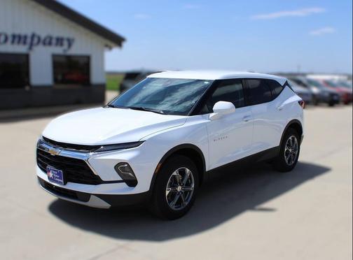 Summit White 2025 Chevrolet Blazer 2LT