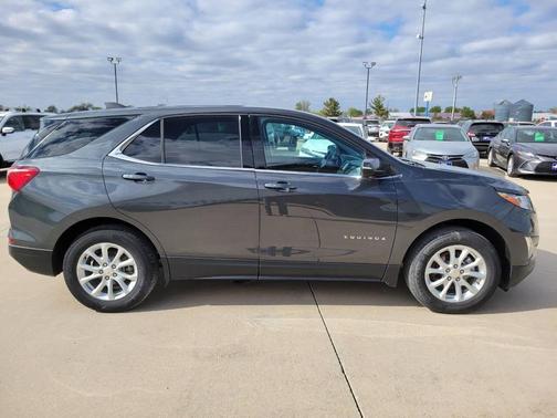Nightfall Gray Metallic 2018 Chevrolet Equinox LT